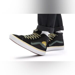 Vans Suede Trip Outdoors ComfyCush Sk8-Hi Top Unisex Sneakers in black  Size 8.5